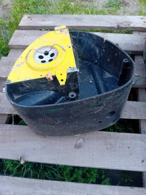 simson s51 s50 légszűrő ház eladó!