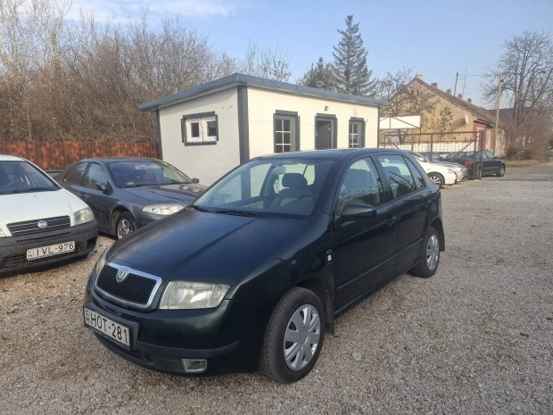 skoda fabia 122000km! 1.4 benzin 