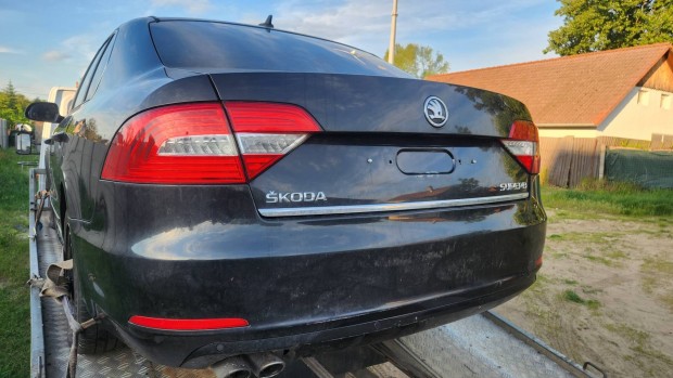 skoda super b bontódik 2.0pd cff motorkód 103kw indítható