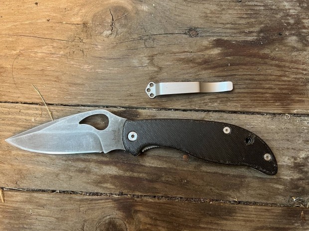 spyderco byrd raven 1 bicska elad.