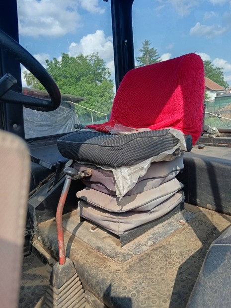 sűrgősen eladó MTZ 550 traktor 80as turbós motorral