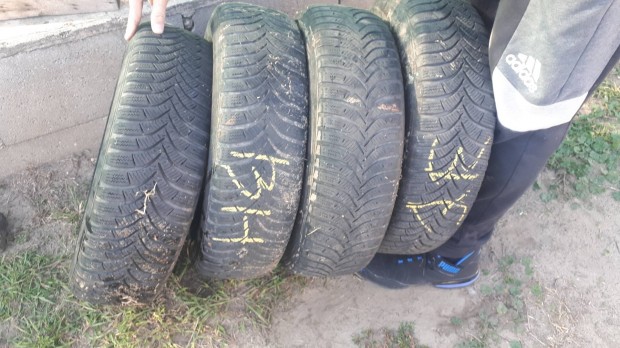 suzuki ignis lemezkerekek téli gumival