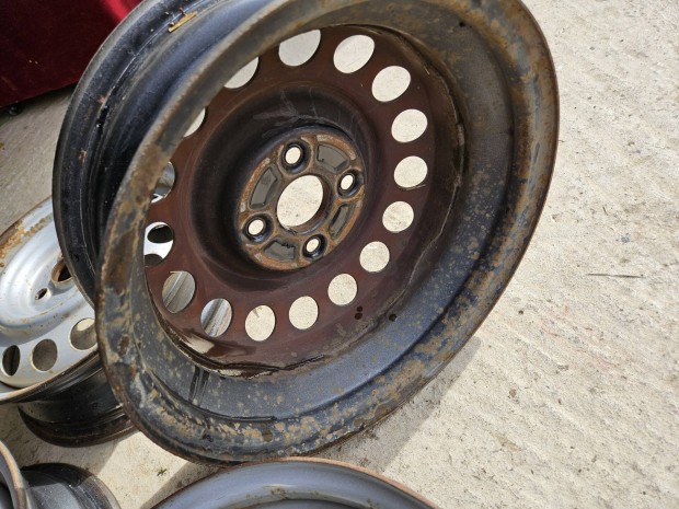 suzuki wagon R lemezfelni