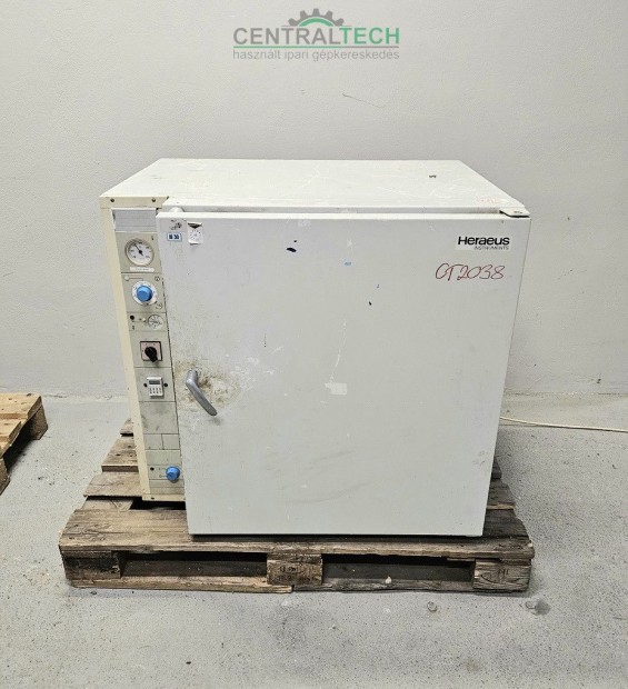 szárítószekrény Heraeus UT6200 ipari kemence 250°C