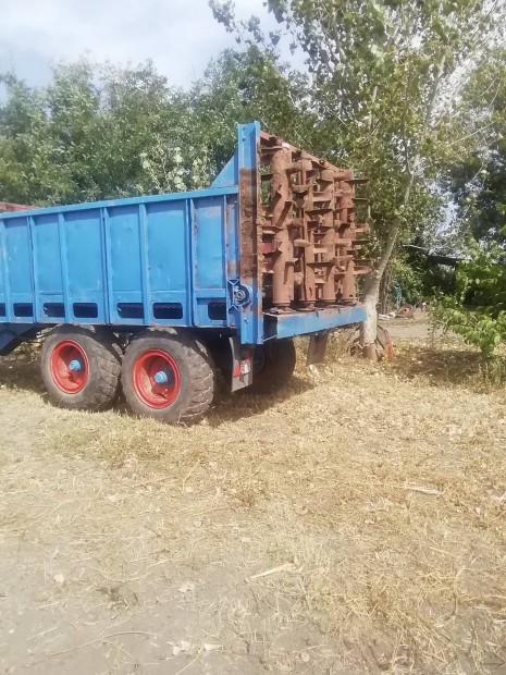 szóró trágyaszóró T088 eladók csere