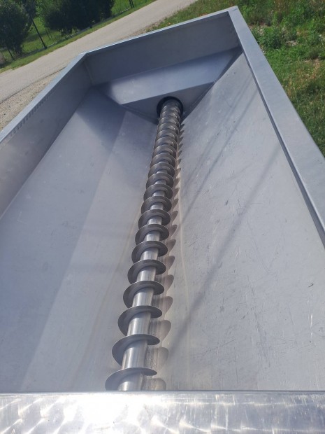 szretel kocsi szretelkocsi 2200L