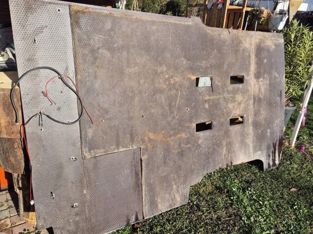 t5 t6 Transporter rakt�r burkolat r�vid