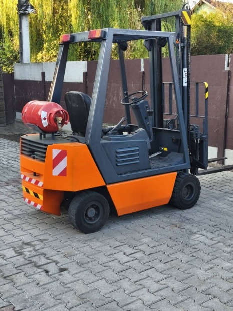 targonca Still gzzem oldalt mozgat villa 1.5t