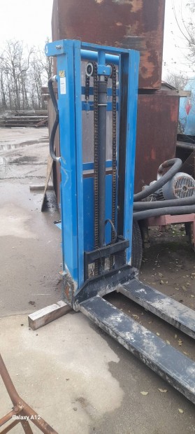 targoncatorony hossz�vill�s