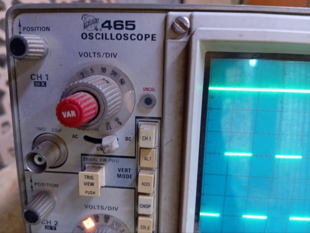 tektronix oszcilloszkóp