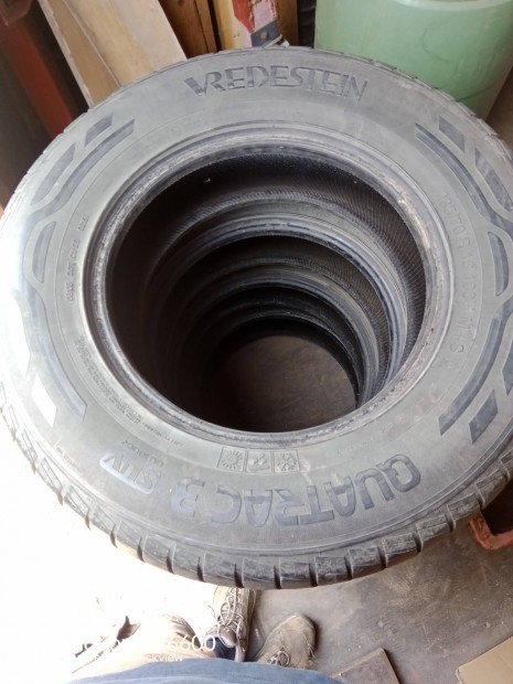 terepjr 235/70r16
