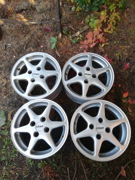 tit�n alufelni elad�. 