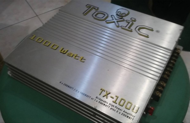 toxic 4 csatorns erst 1000w