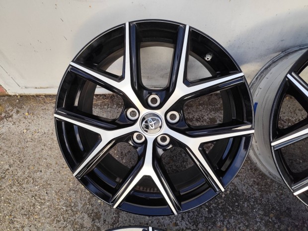 toyota Rav4 c-hr chr gyri alufelni 5x114,3 18"