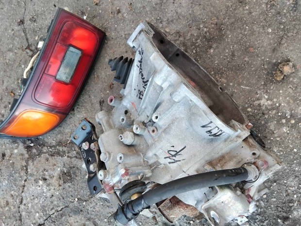 toyota  celica  v�lt� 