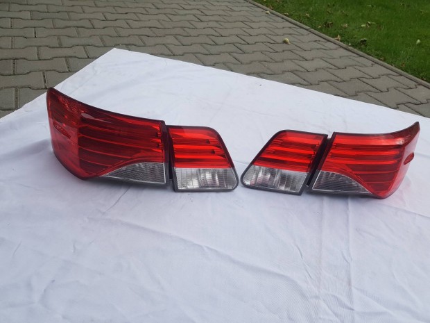 toyota avensis lámpa