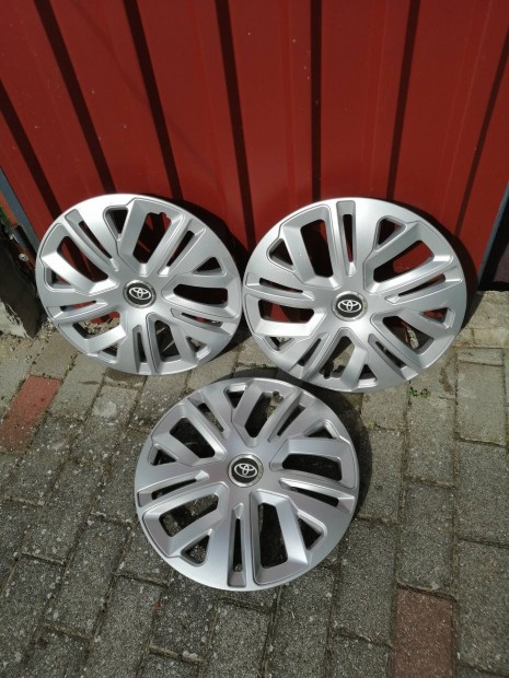 toyota d�szt�rcsa 16os