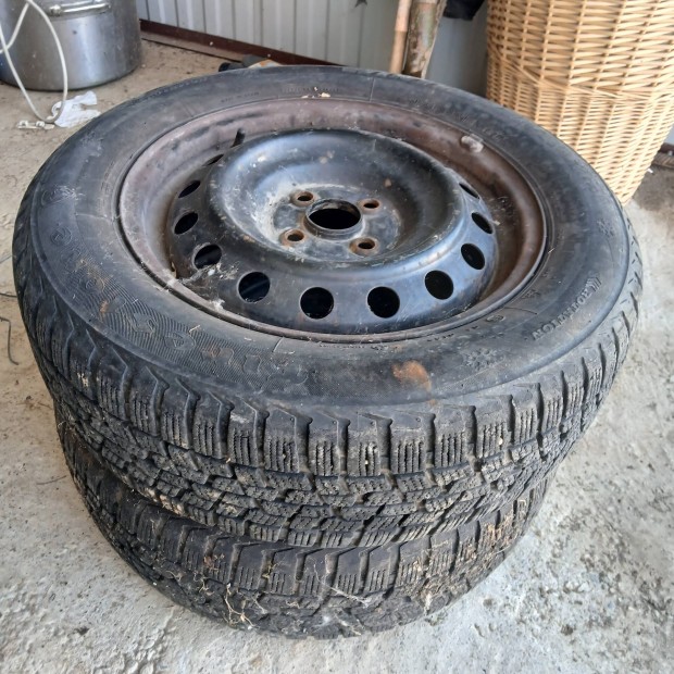 toyota yaris lemezfelnik 2db