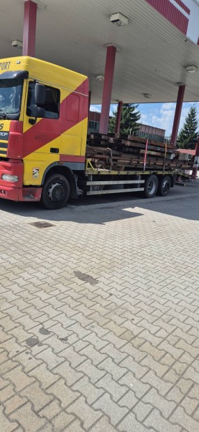 traktor ptkocsi 