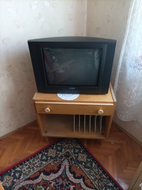 tv + llvny elad
