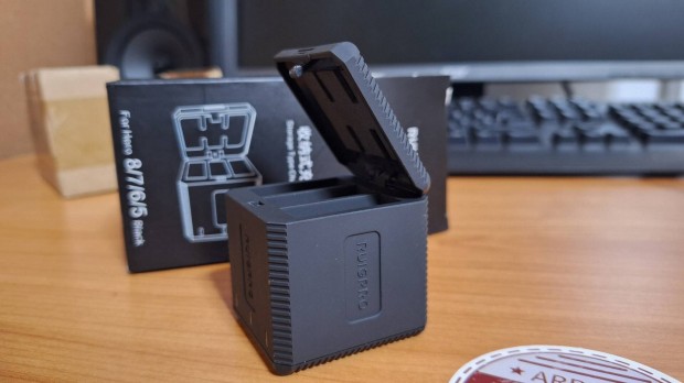 új Gopro akkutöltő, akku töltő állomás postával