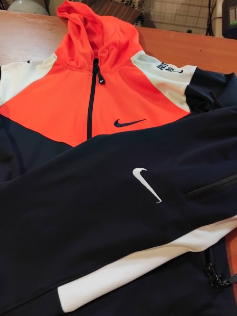 új Nike kislány szett