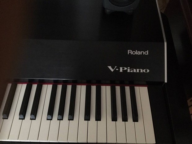 j llapot Roland V-Piano Keszthelyen ron alul!