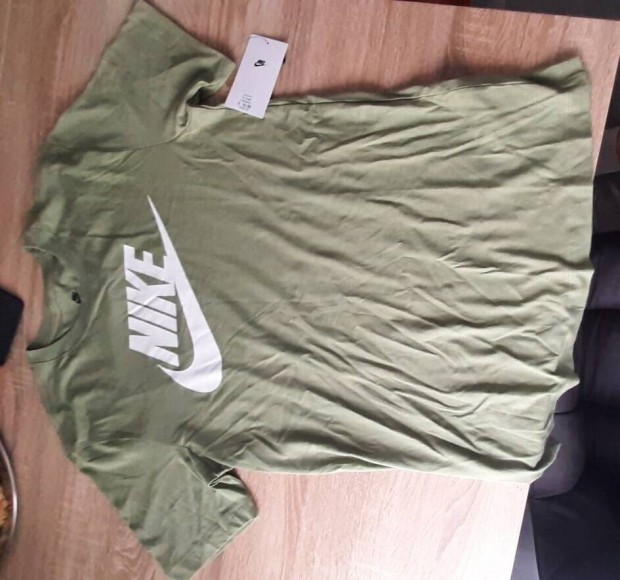 új eredeti Nike poló katonai zöld, S