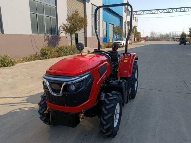 új kistraktor 50Le Kubota Yamnar