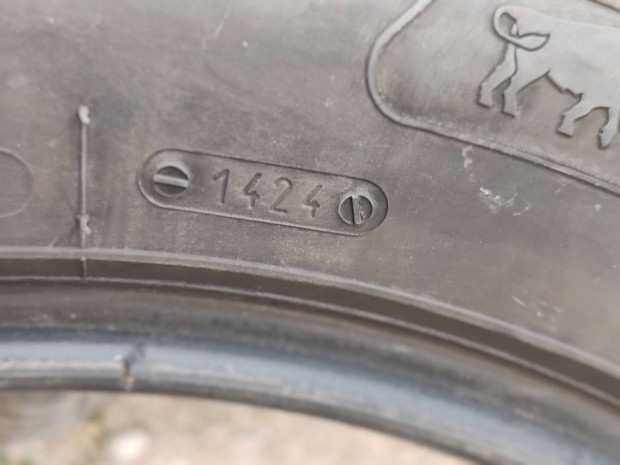 jszer 235/55 17' dot24, 65e/4db 