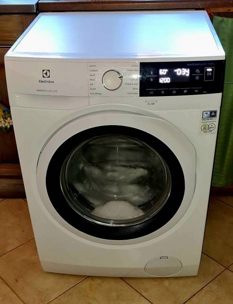 újszerű Electrolux Perfectcare 600 elöltöltős mosógép