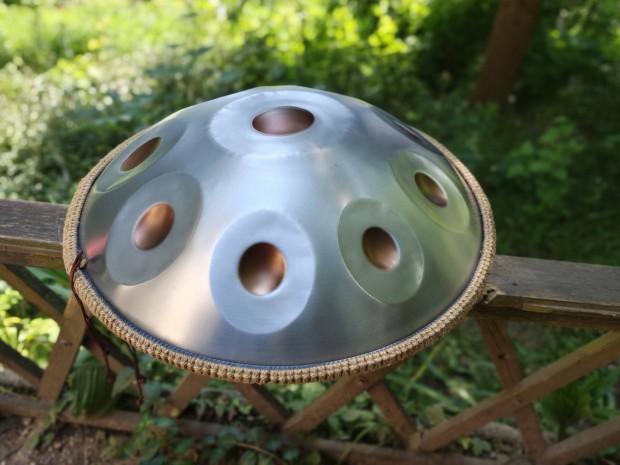 vadonatúj D- moll handpan eladó tokkal együtt