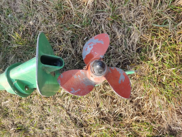 vetyerok 8 csnak motor 8le 