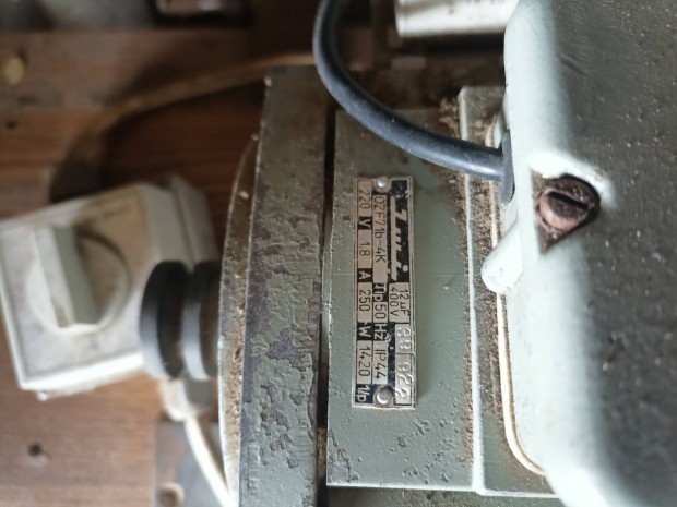 villanymotor eladó 220v