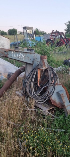 villanymotoros terménydaráló