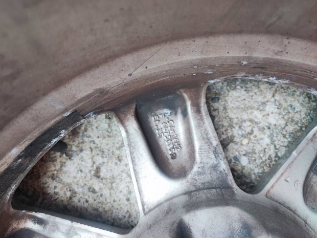 volkswagen alufelnigarnitura teligumival