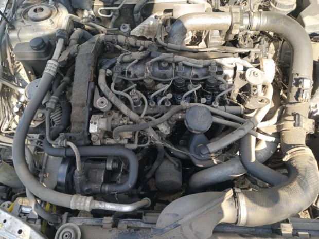 volvo S40 motor elad Gyuln