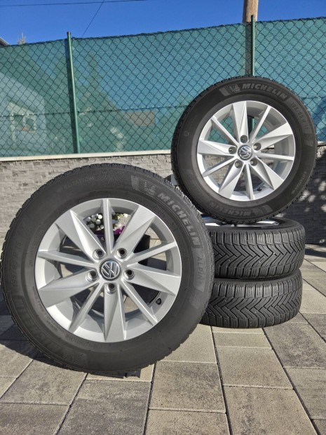 vw 15" alufelni 5112 195/65 r15 Tli gumival!