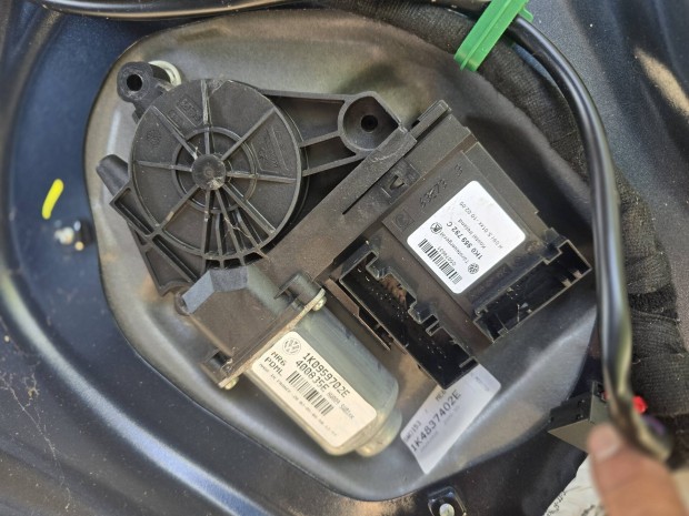 vw Golf V jobb els elektromos ablak motor 