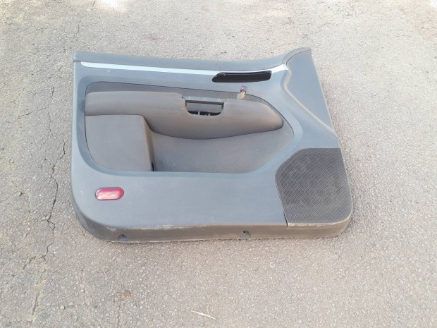 vw Touran 2005 bal első ajtókárpit