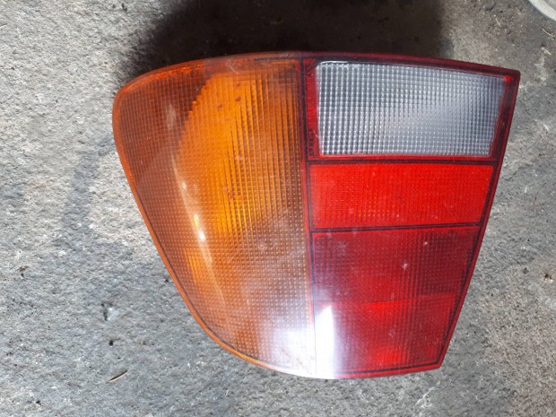 vw polo classic 1998 jobb hátsó lámpa valeo