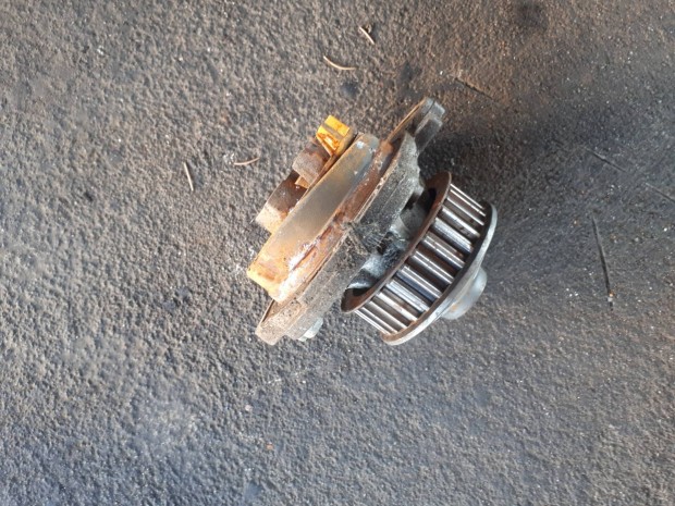 vw golf 3, 1,4 abd vízszivattyú