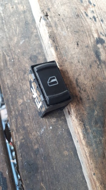 vw passat B5 jobb első ablakemelő kapcsoló 1J0959855