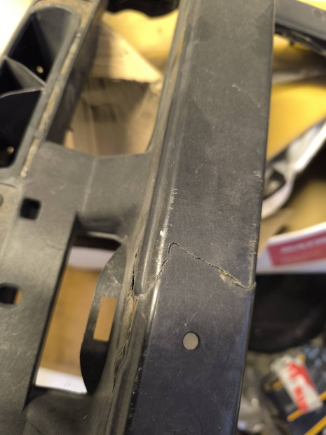 vw polo kereszttart�