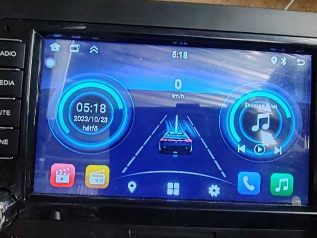 vw touran android 