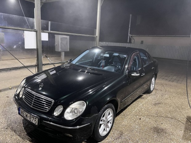 w211 E320cdi 6hengeres soros motorral ami nyhettlen plussz a valt is