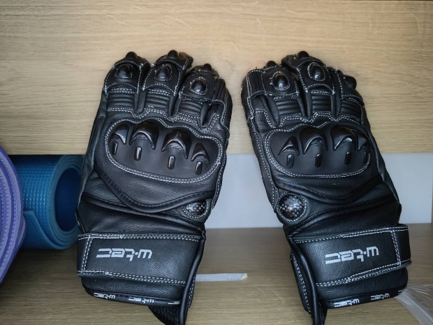 w-Tec motoros keszty� "L" m�ret 