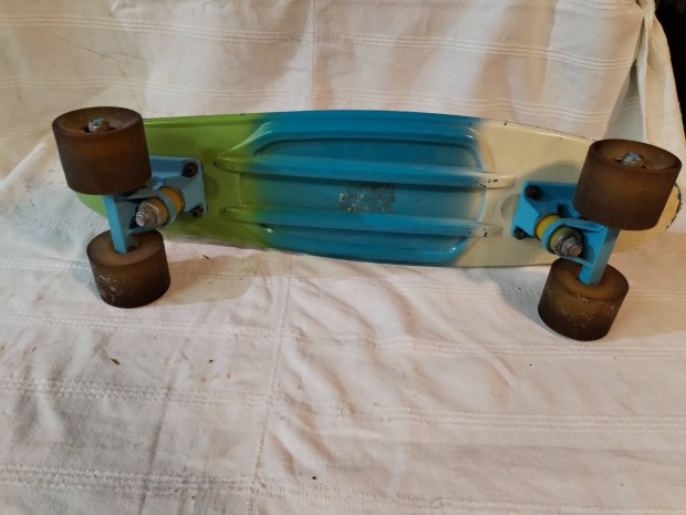 waveboard és gyerek gördeszka eladó