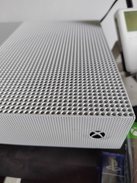 xbox one s 1tb konzolt cserelnek xbox series s-re