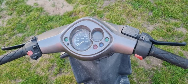 yamaha jog R bontott alkatrszek